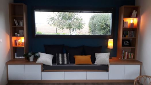 Réalisation complète d’un aménagement avec meuble banquette par Profil Aménagement